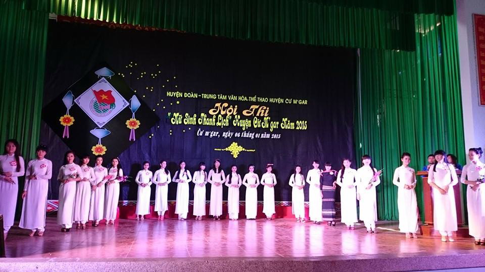 Huyện CưM’gar: Tổ chức sơ khảo hội thi “Nữ sinh thanh lịch” năm 2015